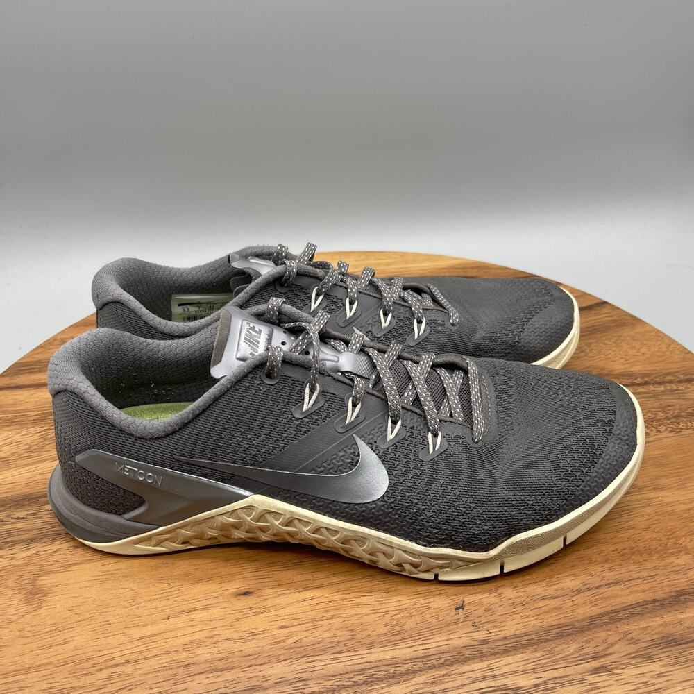 Nike Metcon 4 Shoes Womens Size 9.5 Gray Training Lifting Gym Comfort Workout